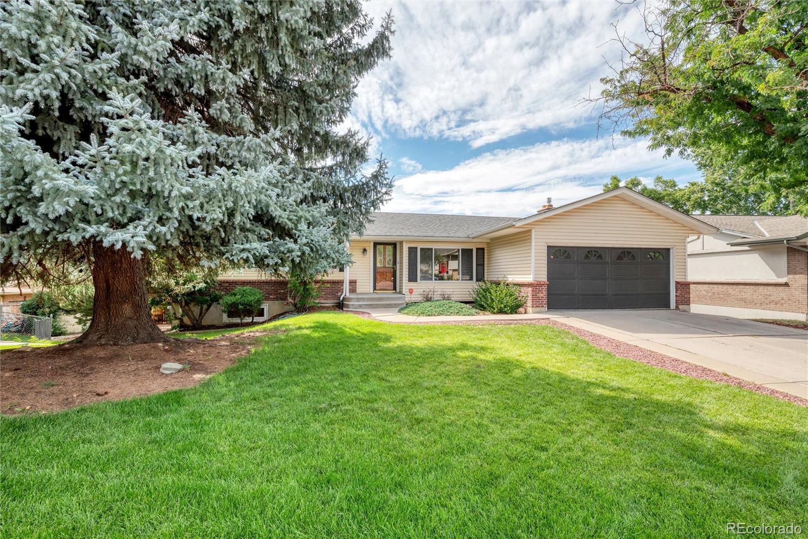 MLS Image #2 for 4135 s vincennes court,denver, Colorado