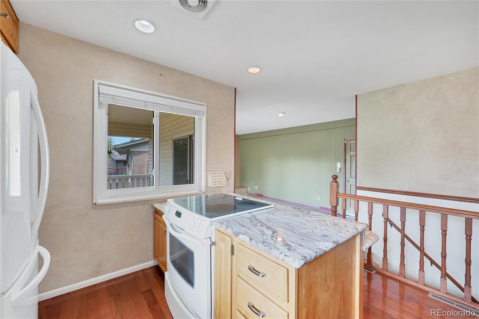 MLS Image #9 for 4135 s vincennes court,denver, Colorado