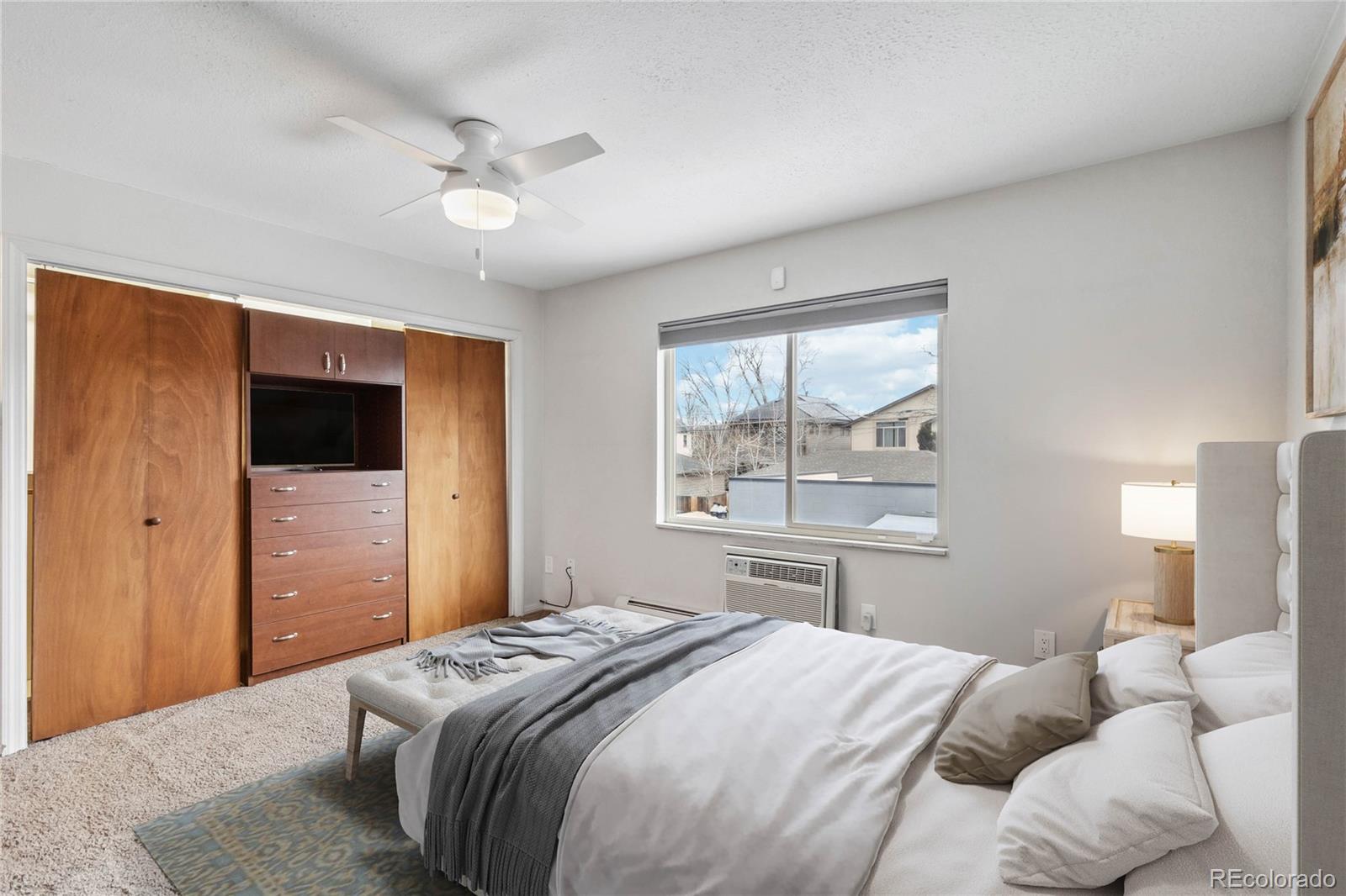 MLS Image #11 for 1442 s logan street,denver, Colorado