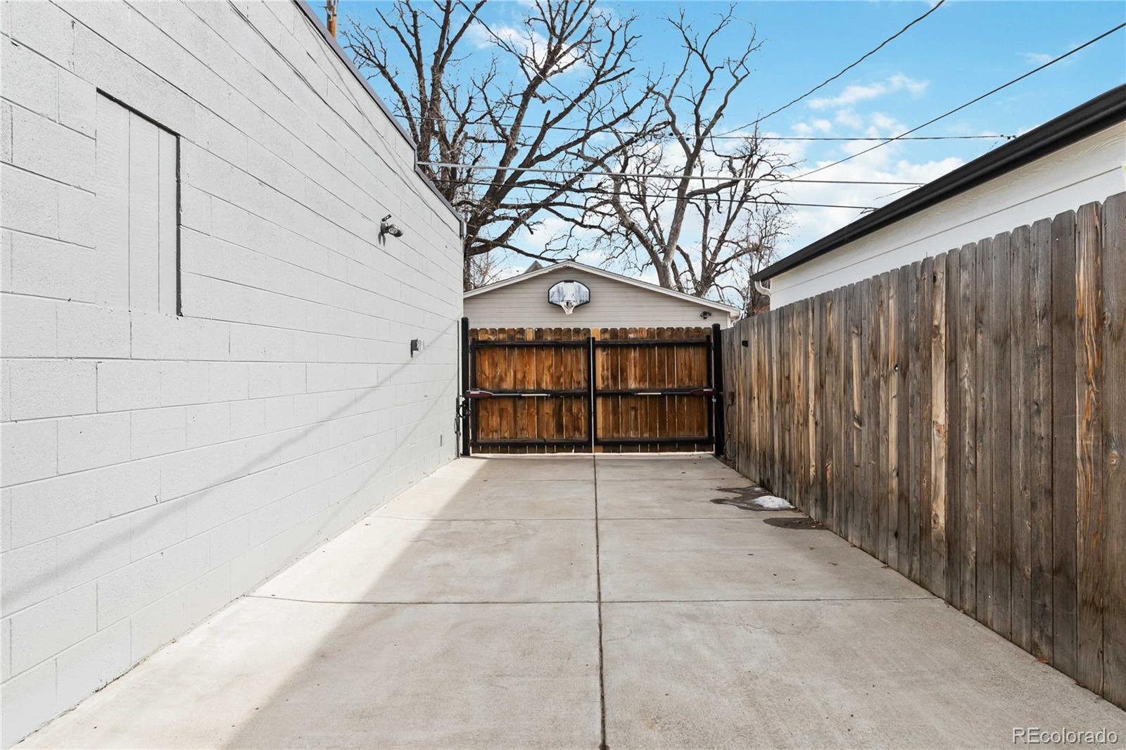 MLS Image #30 for 1442 s logan street,denver, Colorado