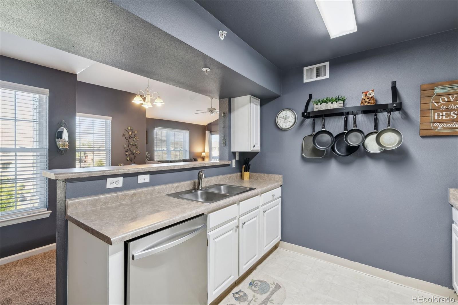 MLS Image #11 for 12816  ironstone way 301,parker, Colorado