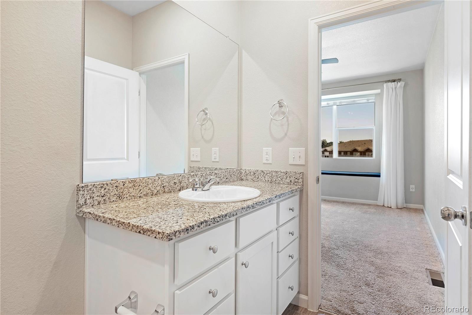 MLS Image #20 for 1073  oak circle,denver, Colorado