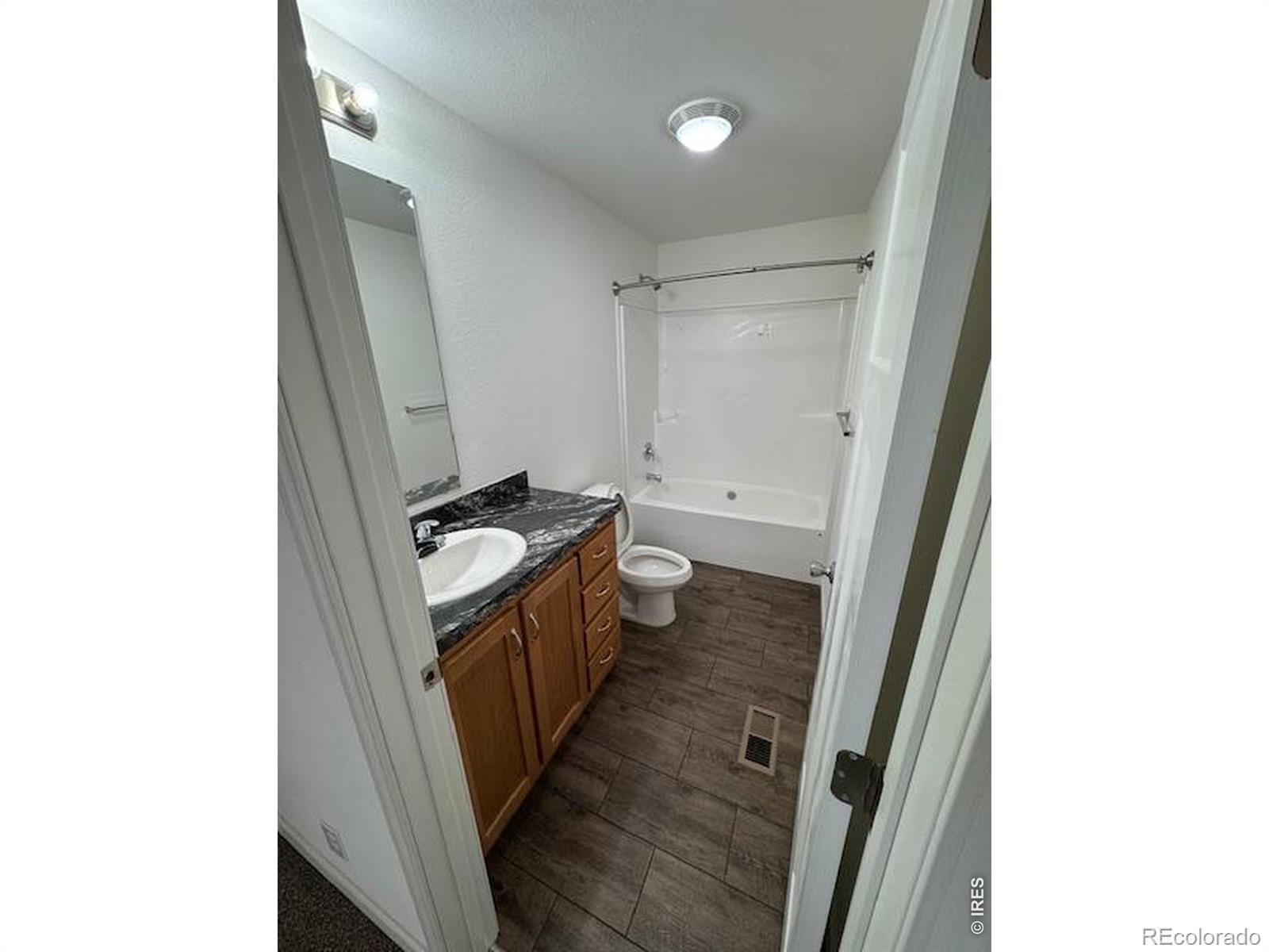 MLS Image #14 for 1619  osage avenue,fort morgan, Colorado