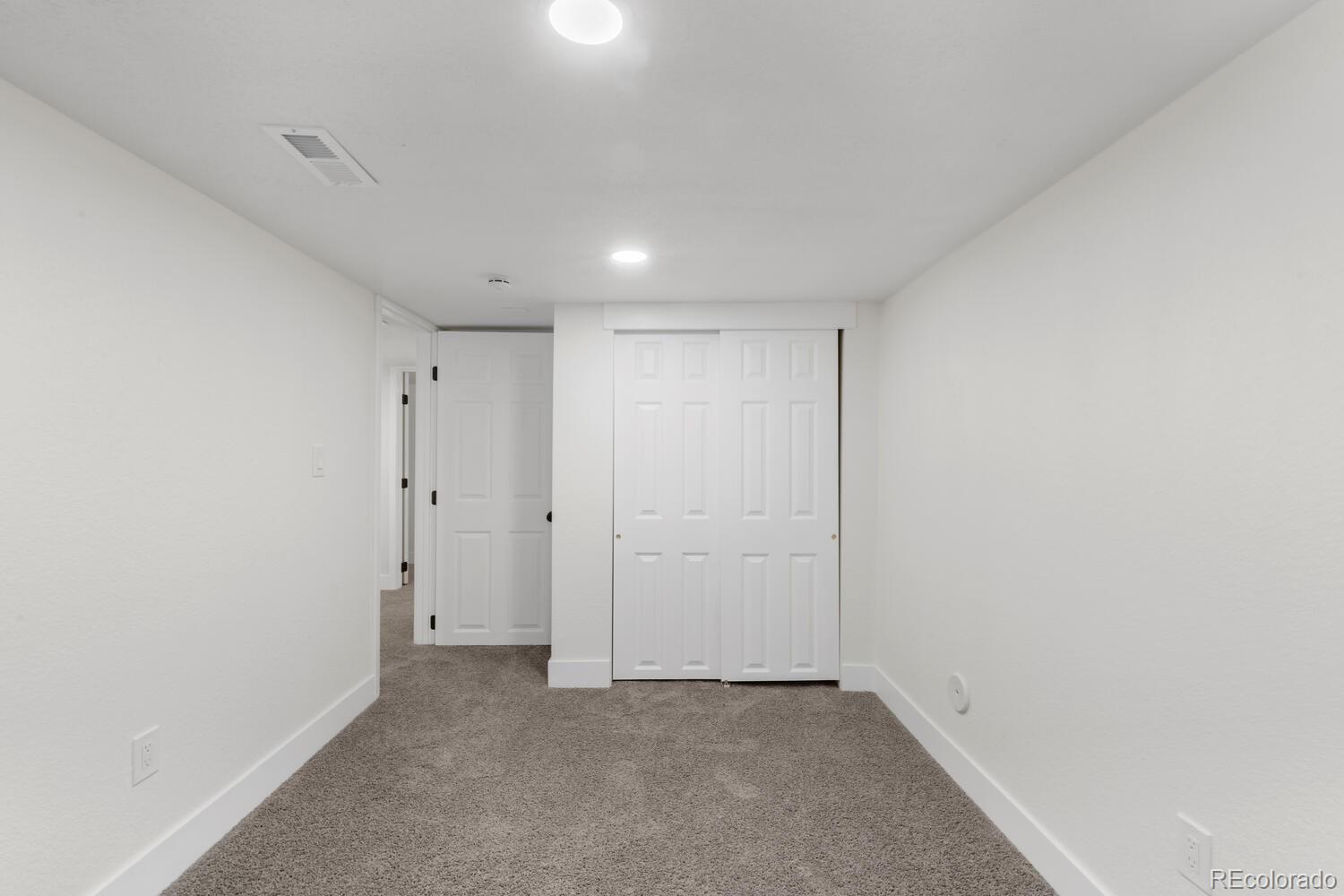 MLS Image #22 for 1475 s quebec way,denver, Colorado