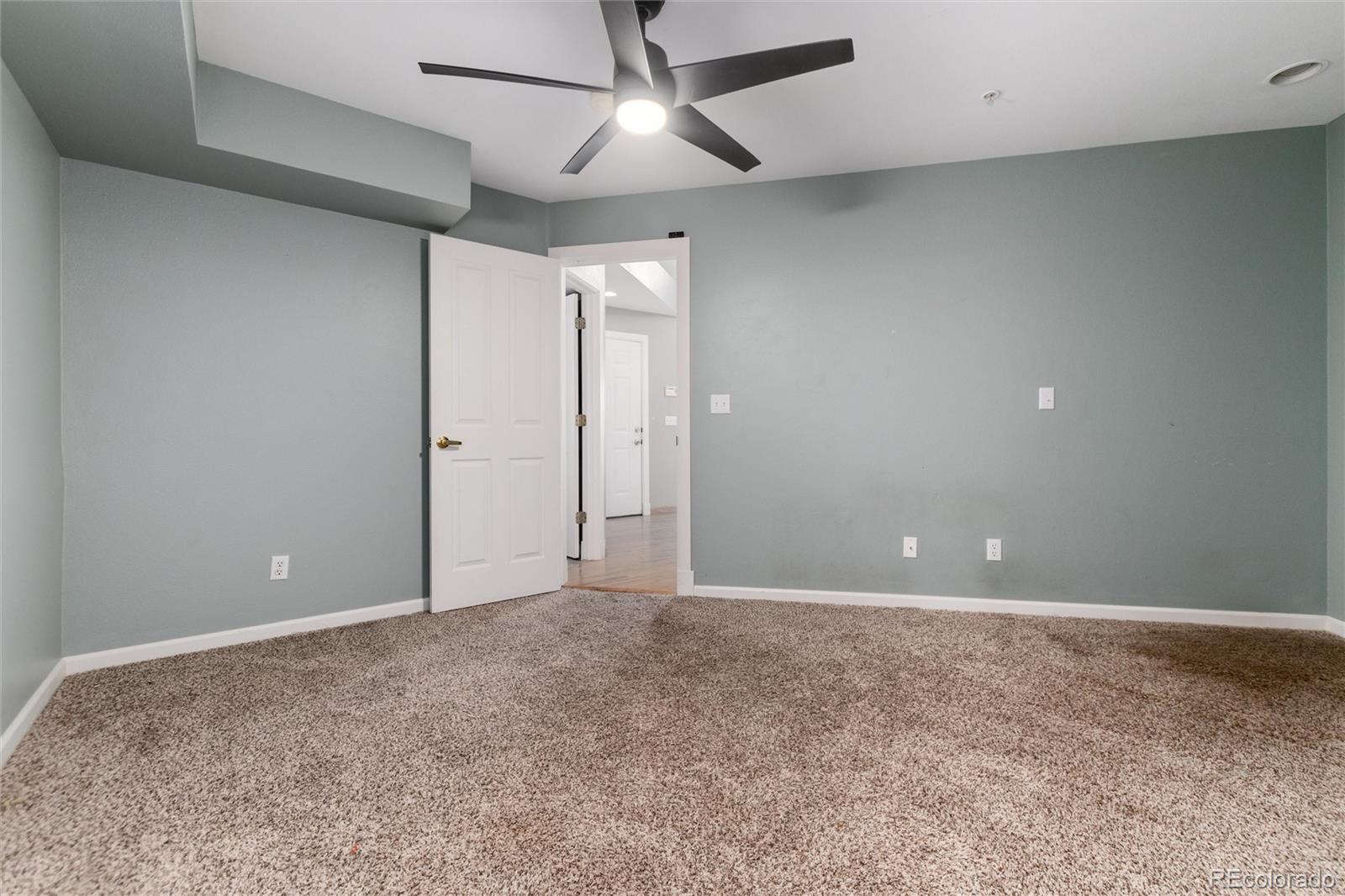 MLS Image #29 for 790 n clarkson street,denver, Colorado