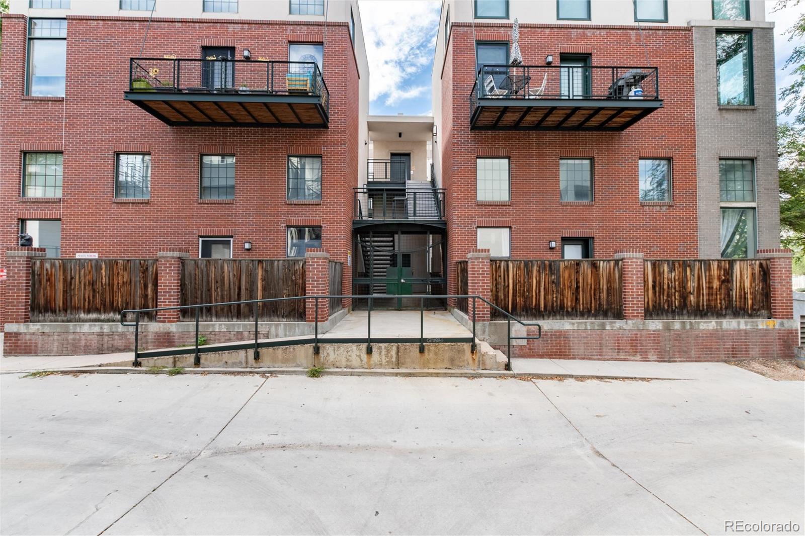 MLS Image #42 for 790 n clarkson street,denver, Colorado