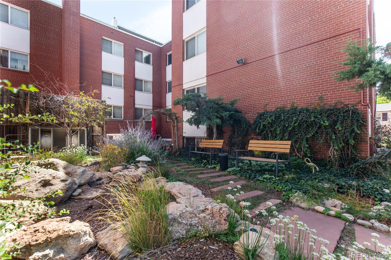 MLS Image #28 for 855 n pennsylvania street,denver, Colorado