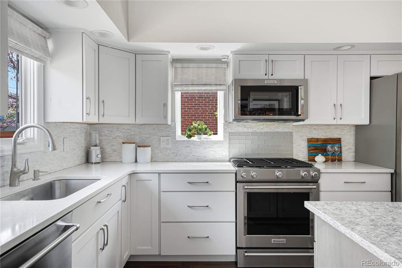 MLS Image #13 for 1250 s josephine street,denver, Colorado