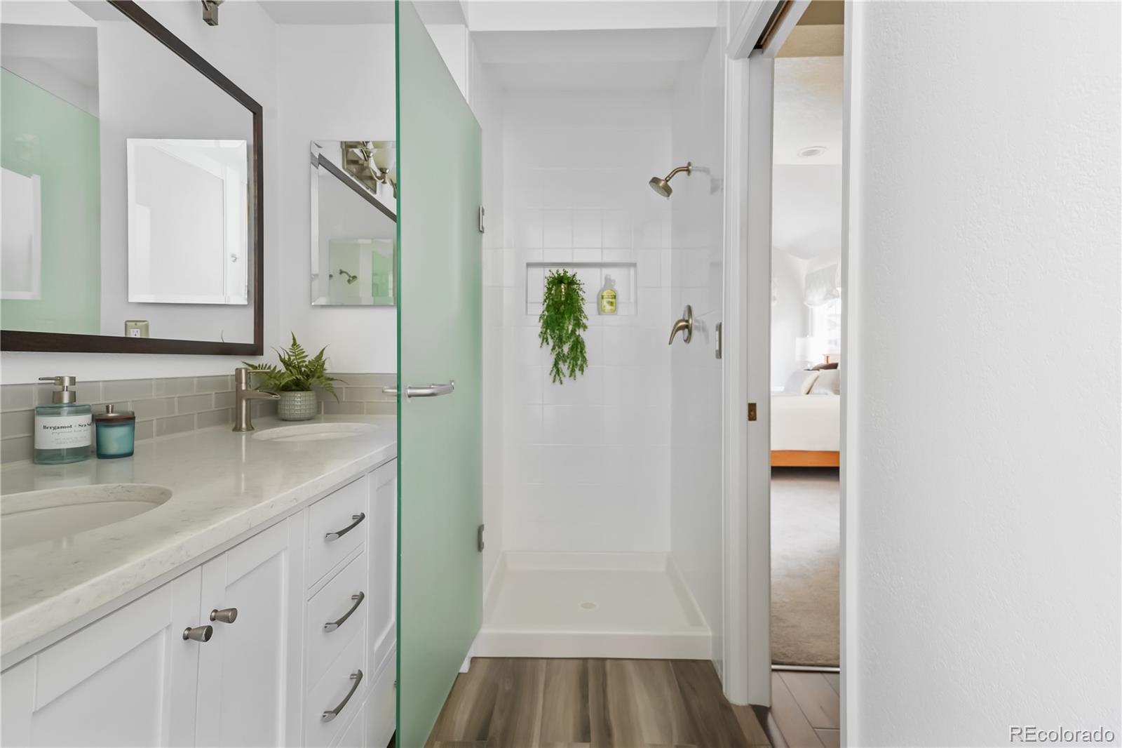 MLS Image #19 for 1250 s josephine street,denver, Colorado