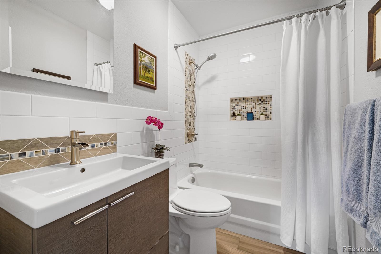 MLS Image #22 for 1250 s josephine street,denver, Colorado