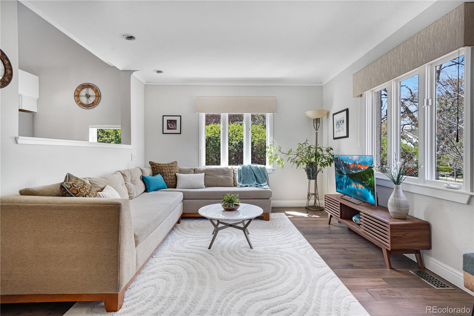 MLS Image #4 for 1250 s josephine street,denver, Colorado