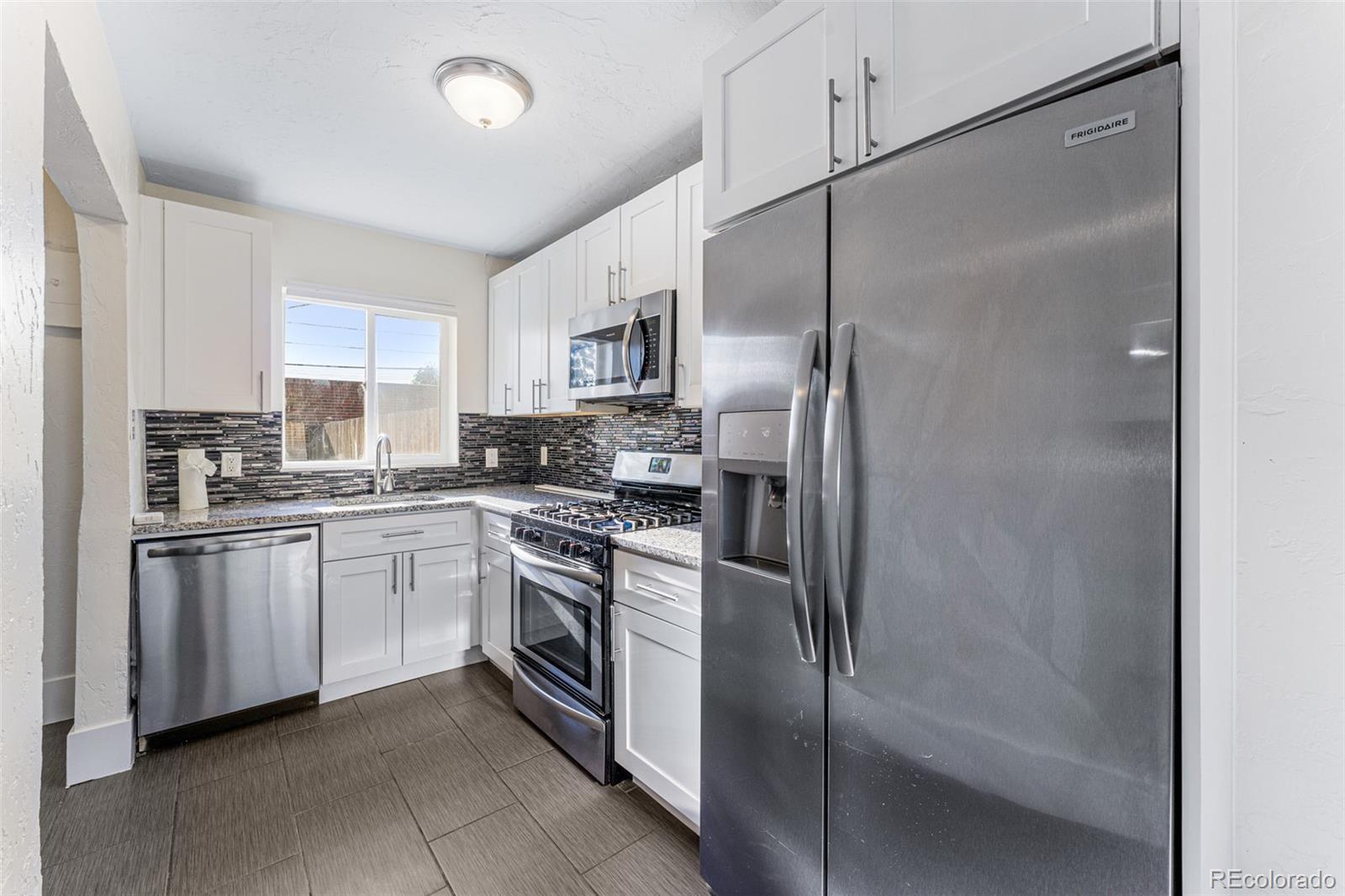 MLS Image #19 for 2821 n harrison street,denver, Colorado