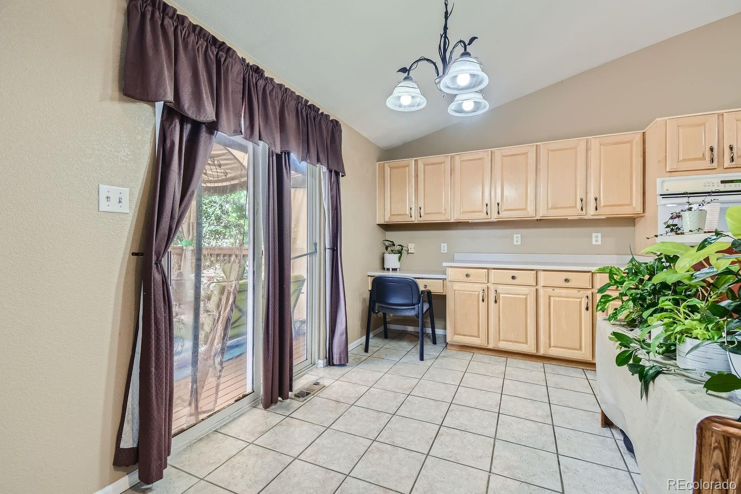 MLS Image #11 for 11313  oakland drive,henderson, Colorado