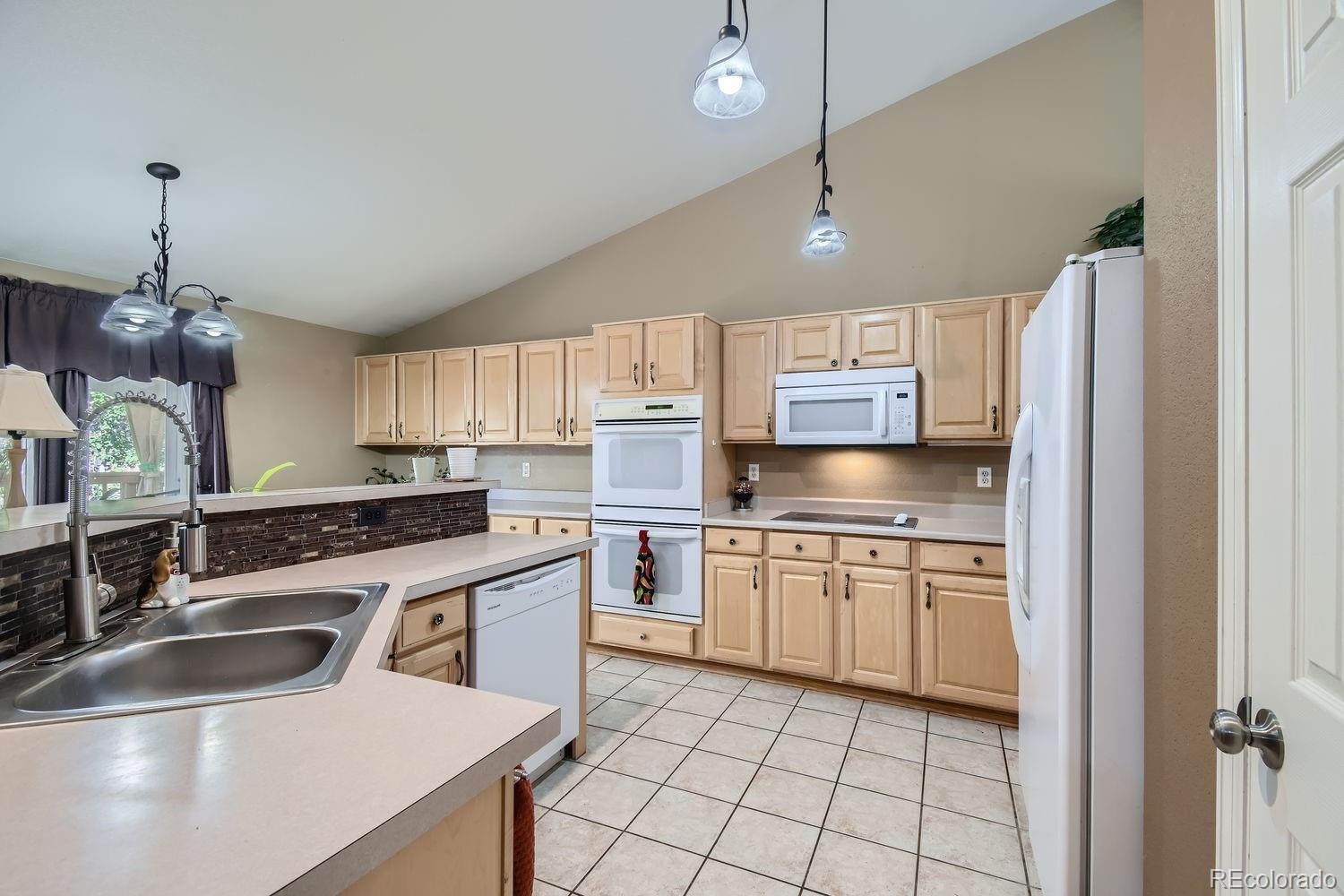 MLS Image #7 for 11313  oakland drive,henderson, Colorado