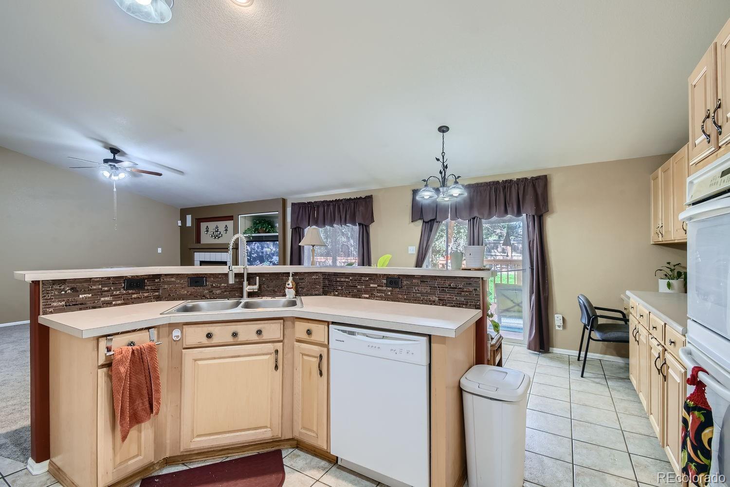 MLS Image #9 for 11313  oakland drive,henderson, Colorado