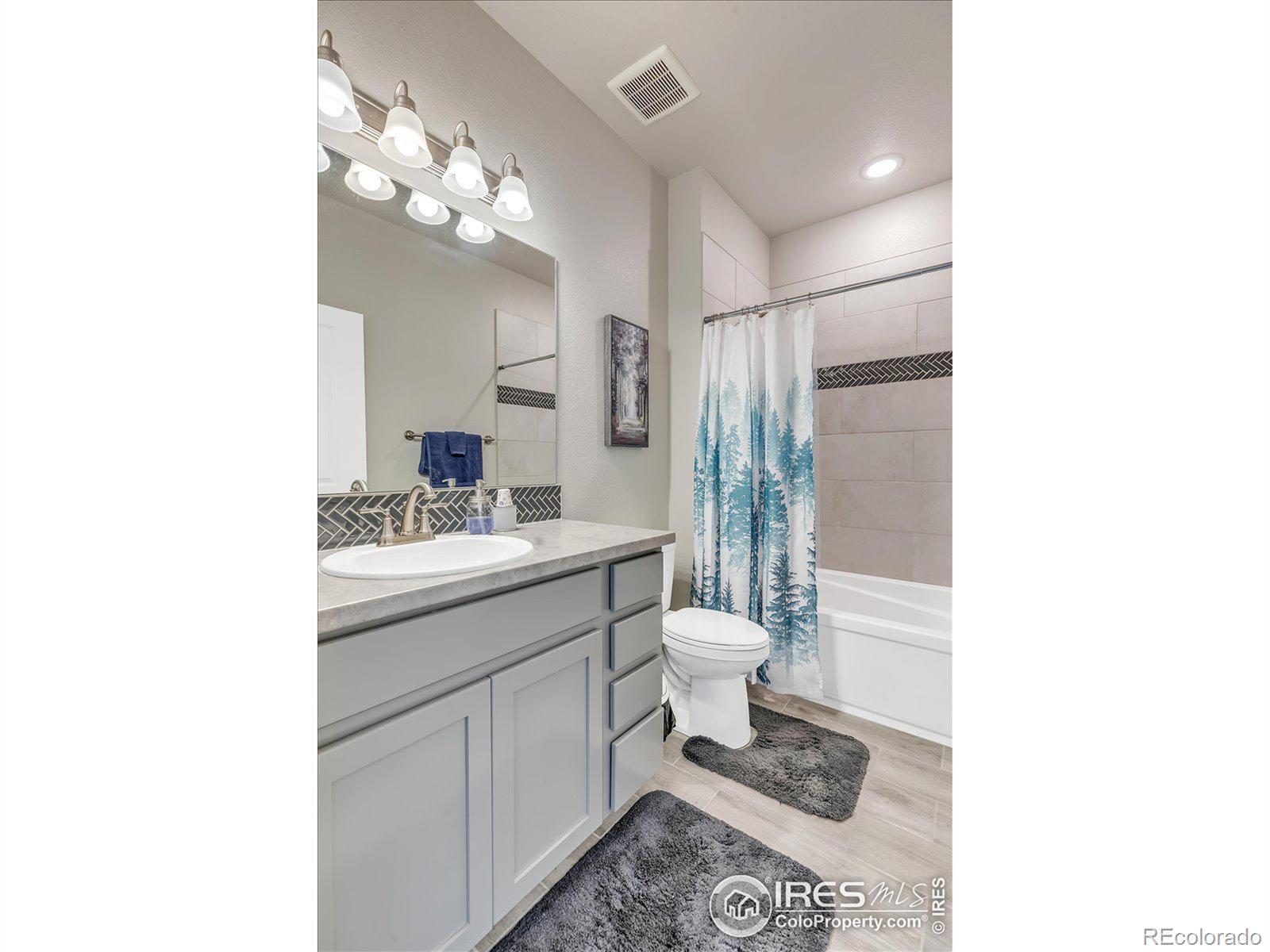 MLS Image #19 for 4622  hahns peak drive,loveland, Colorado