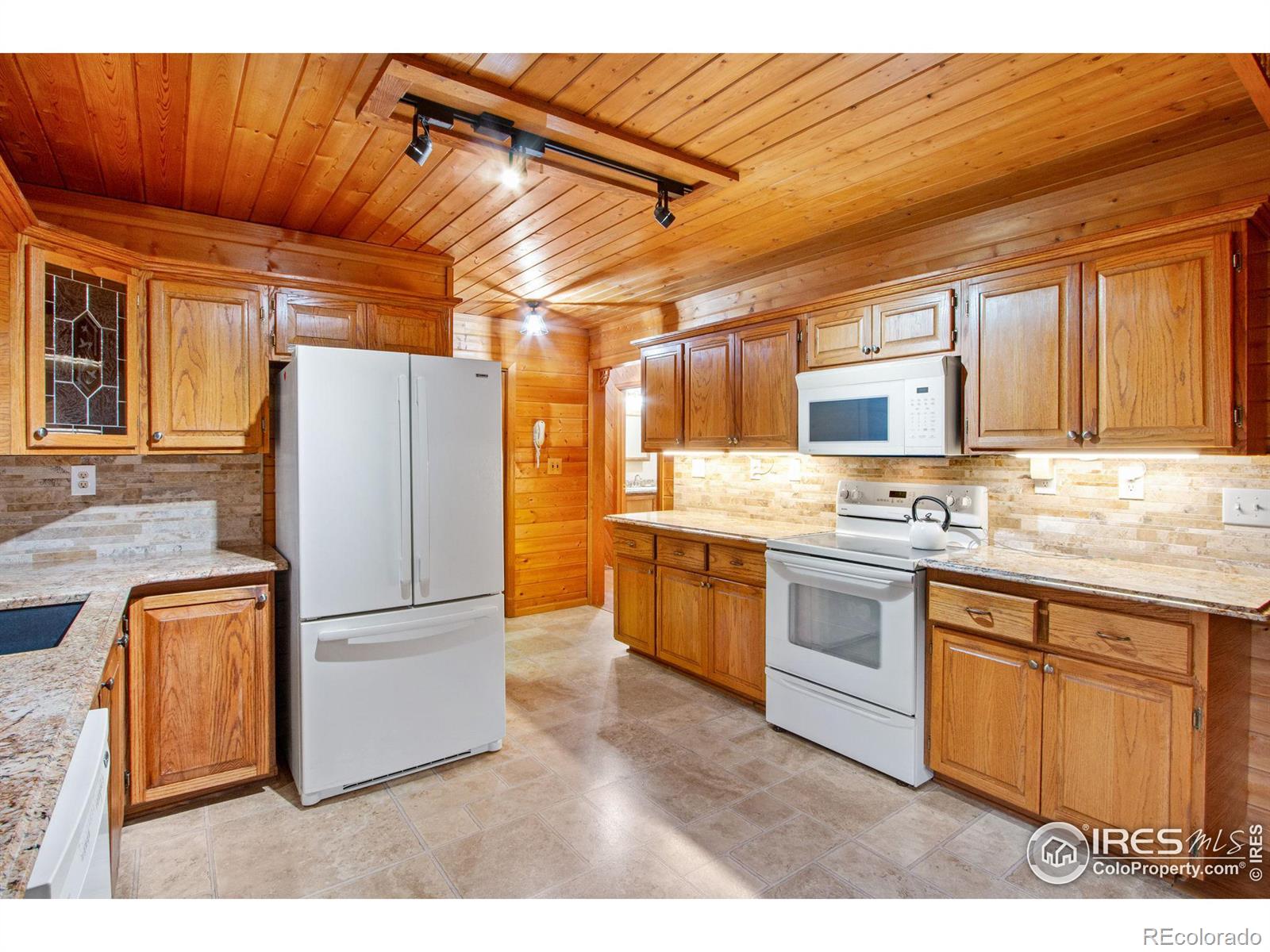 MLS Image #18 for 20608  cholla court,johnstown, Colorado