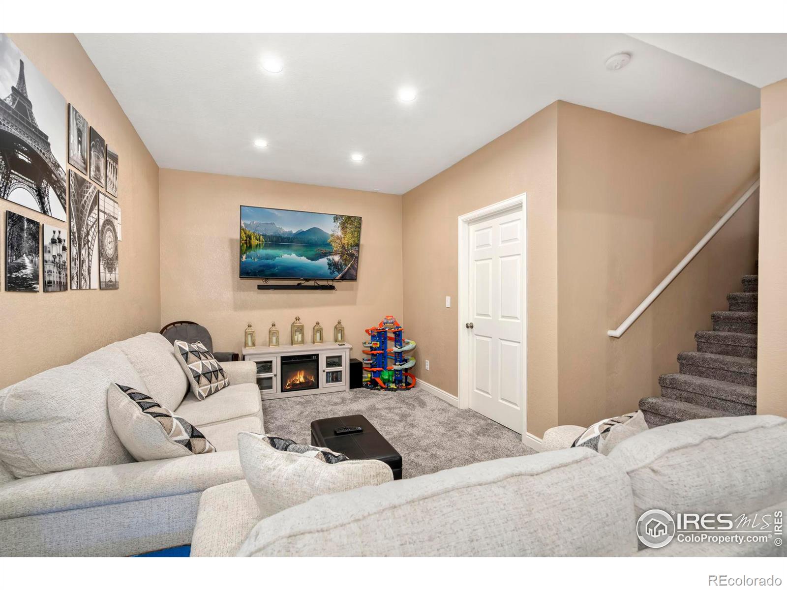 MLS Image #22 for 968  winona circle,loveland, Colorado