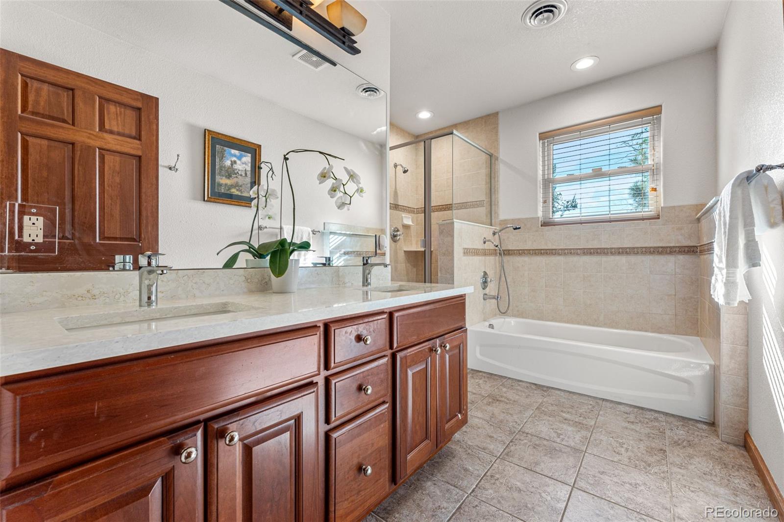 MLS Image #23 for 2801 n monaco parkway,denver, Colorado