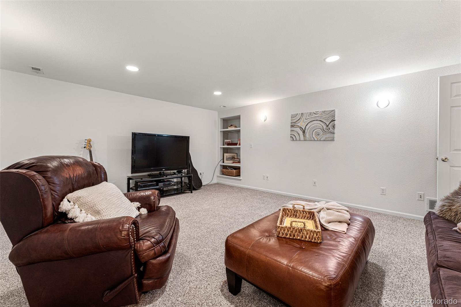 MLS Image #28 for 2801 n monaco parkway,denver, Colorado