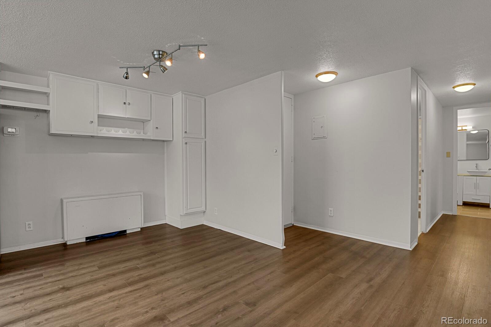 MLS Image #15 for 1155 n ash street 402,denver, Colorado