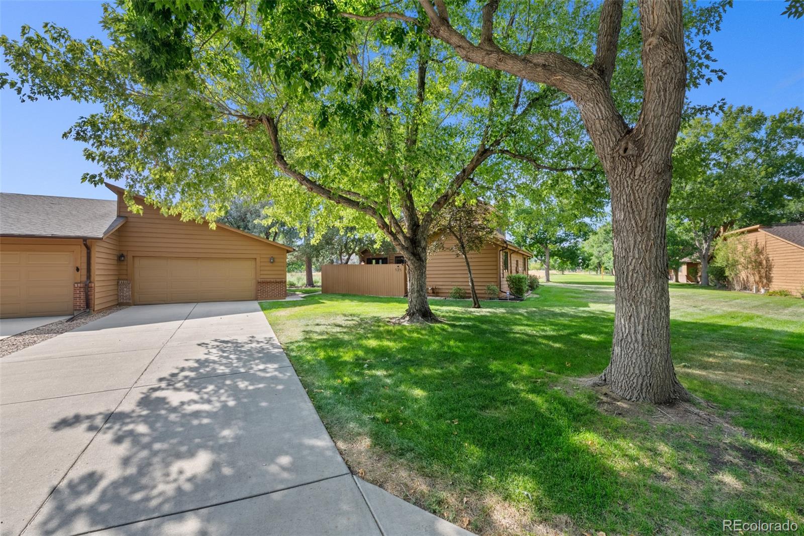 MLS Image #41 for 125 s eagle circle,aurora, Colorado