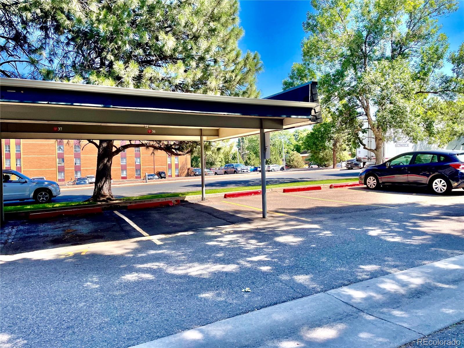 MLS Image #11 for 5995 e iliff avenue,denver, Colorado