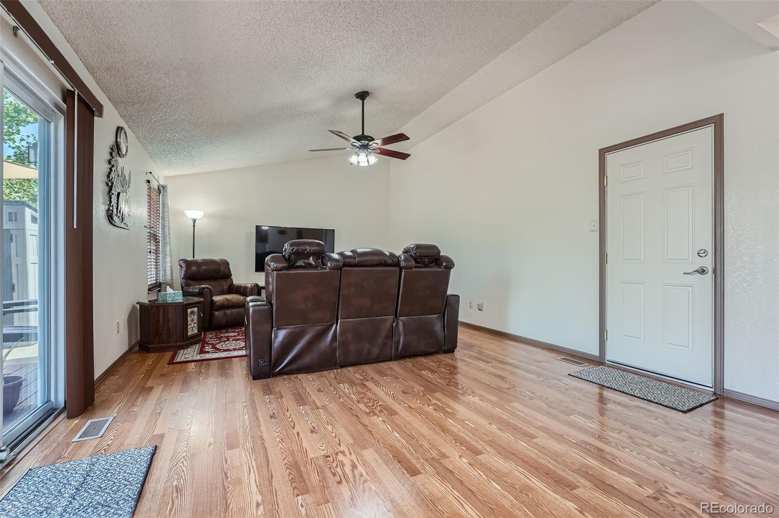 MLS Image #13 for 21543 e powers place,centennial, Colorado