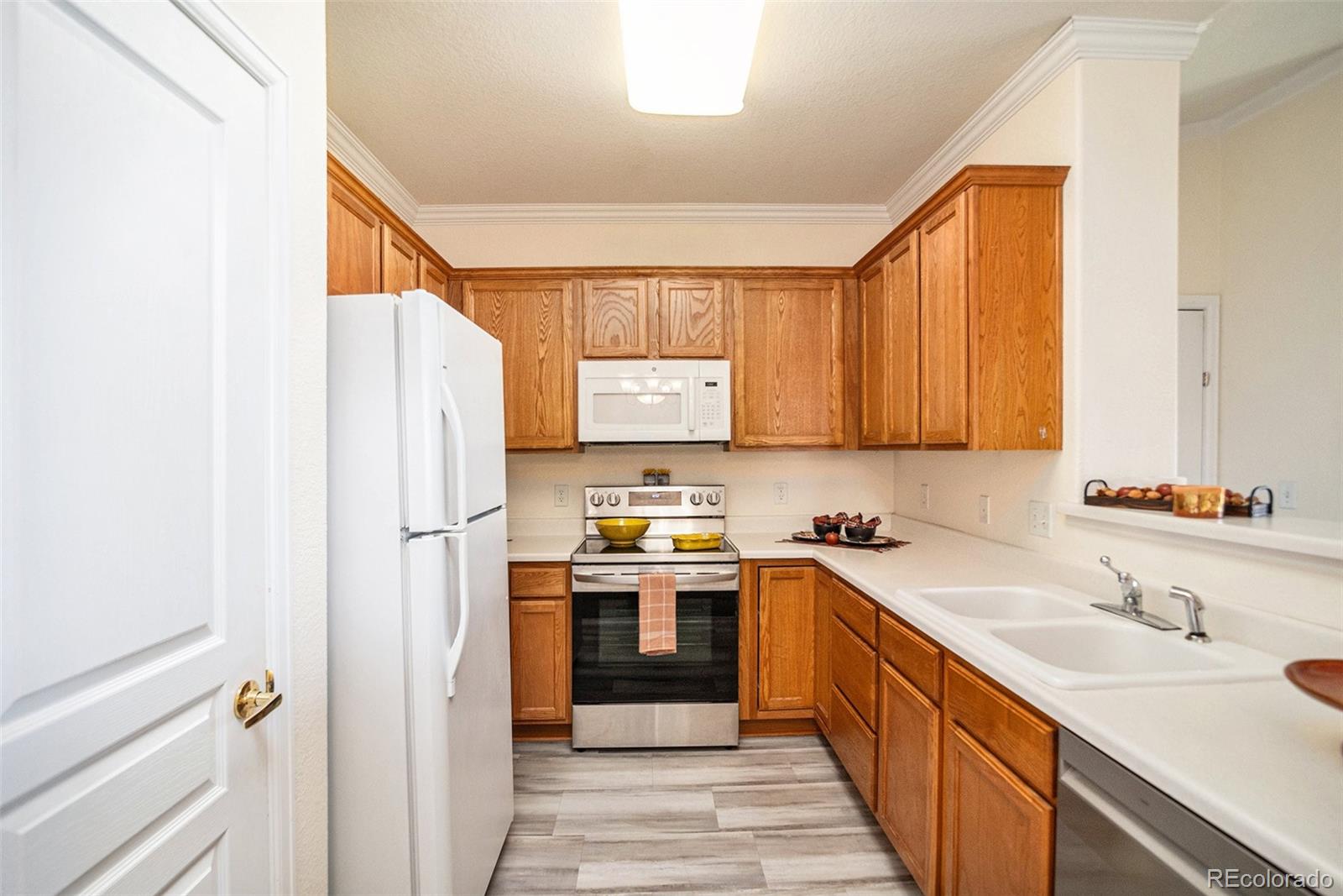 MLS Image #12 for 8039  lee drive,arvada, Colorado