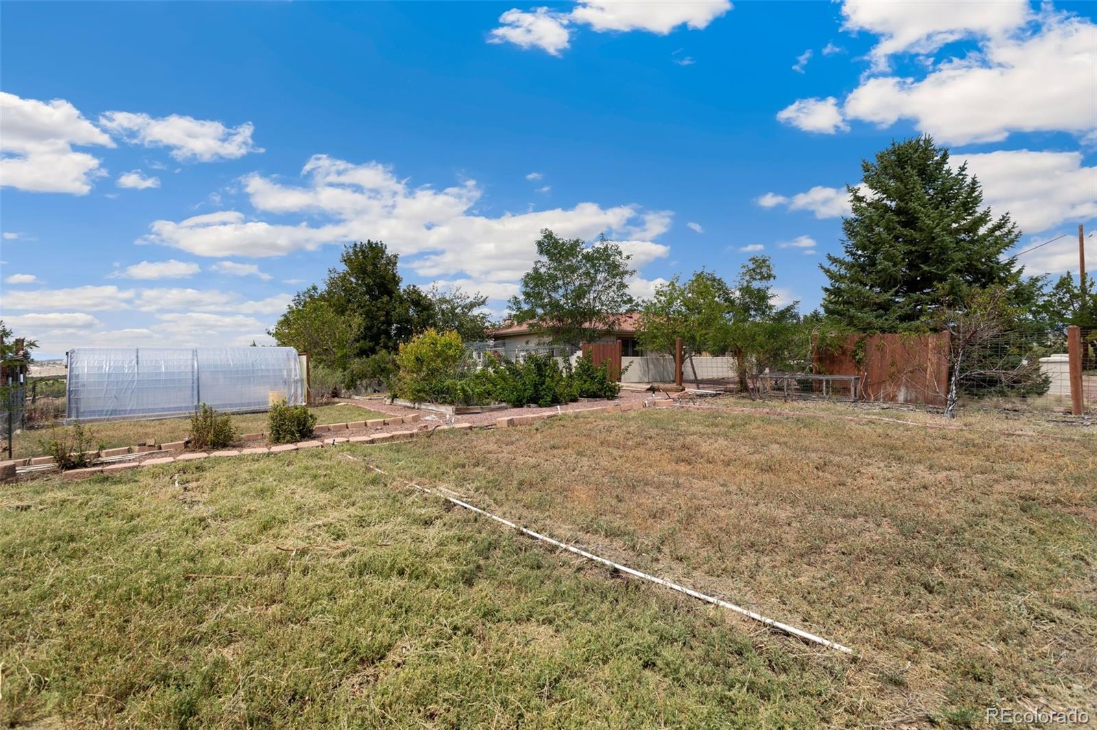 MLS Image #37 for 1011  barnes lane,penrose, Colorado