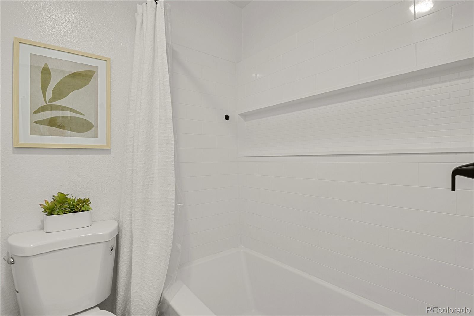 MLS Image #11 for 7995 e mississippi avenue,denver, Colorado