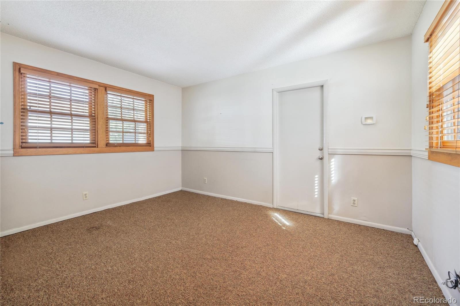 MLS Image #16 for 2770 s elmira street,denver, Colorado