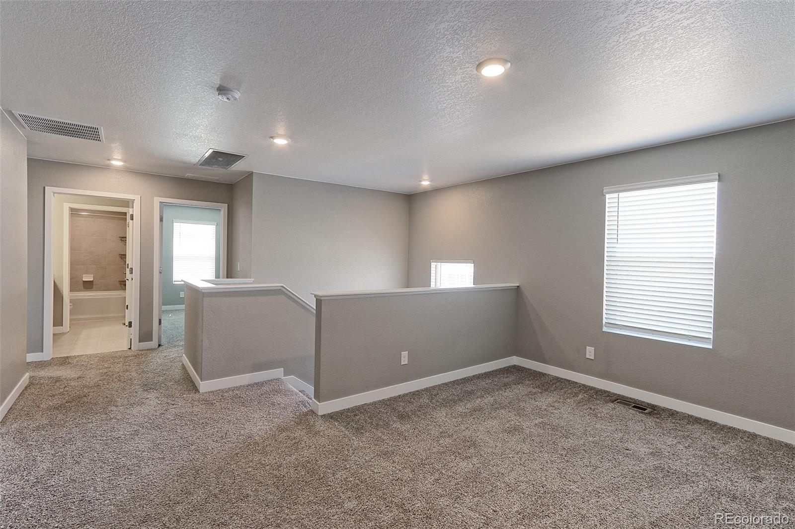 MLS Image #14 for 7704 e 158th place,thornton, Colorado