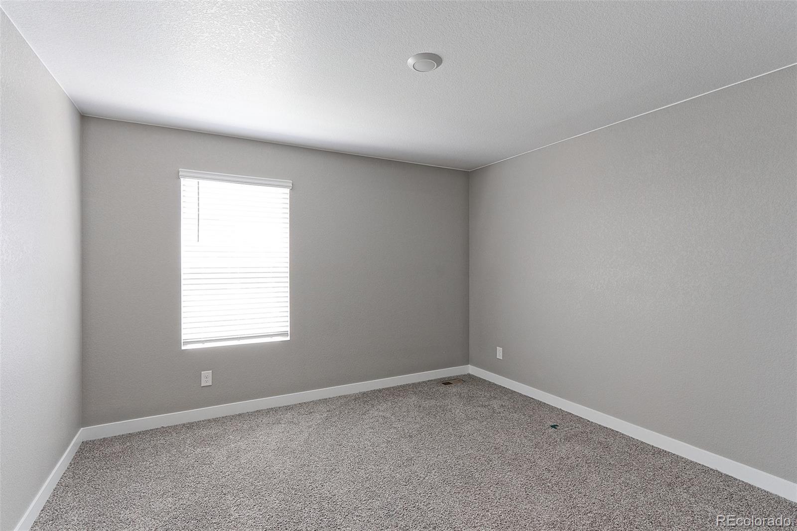 MLS Image #18 for 7704 e 158th place,thornton, Colorado