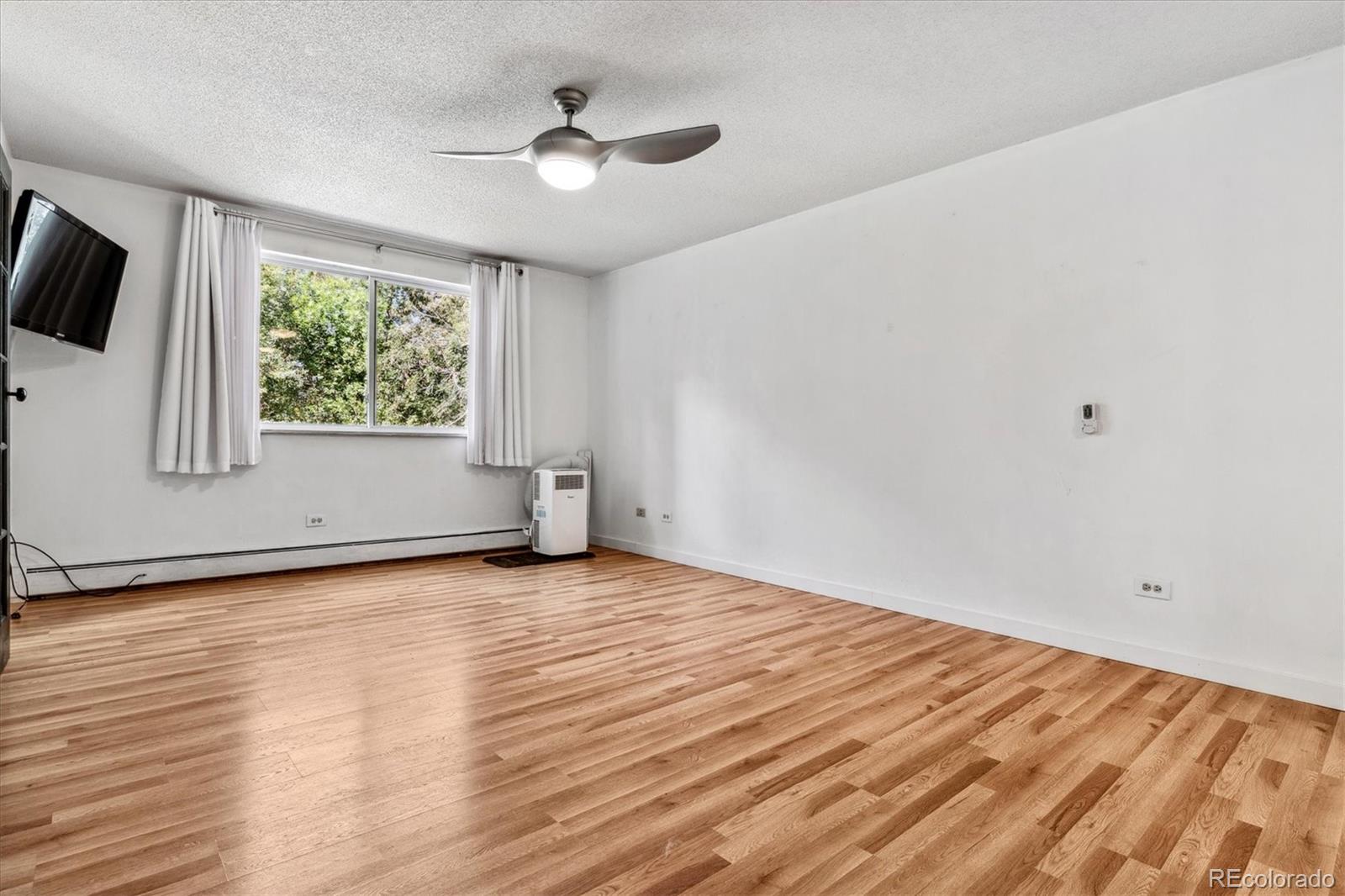 MLS Image #15 for 705 s alton way,denver, Colorado