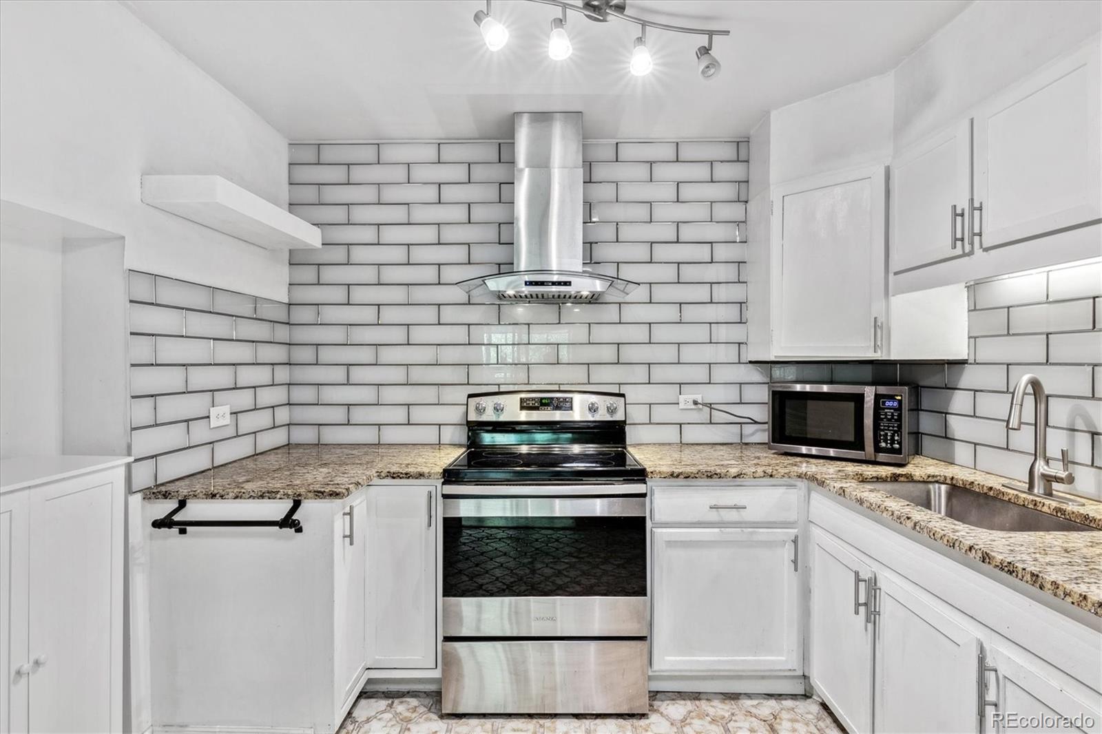 MLS Image #2 for 705 s alton way,denver, Colorado