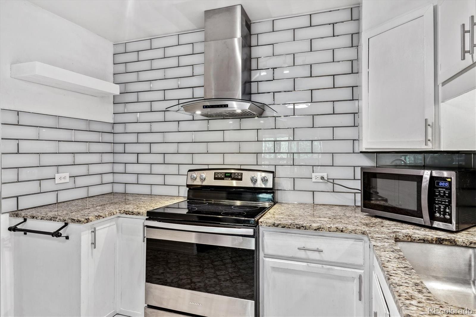 MLS Image #3 for 705 s alton way,denver, Colorado