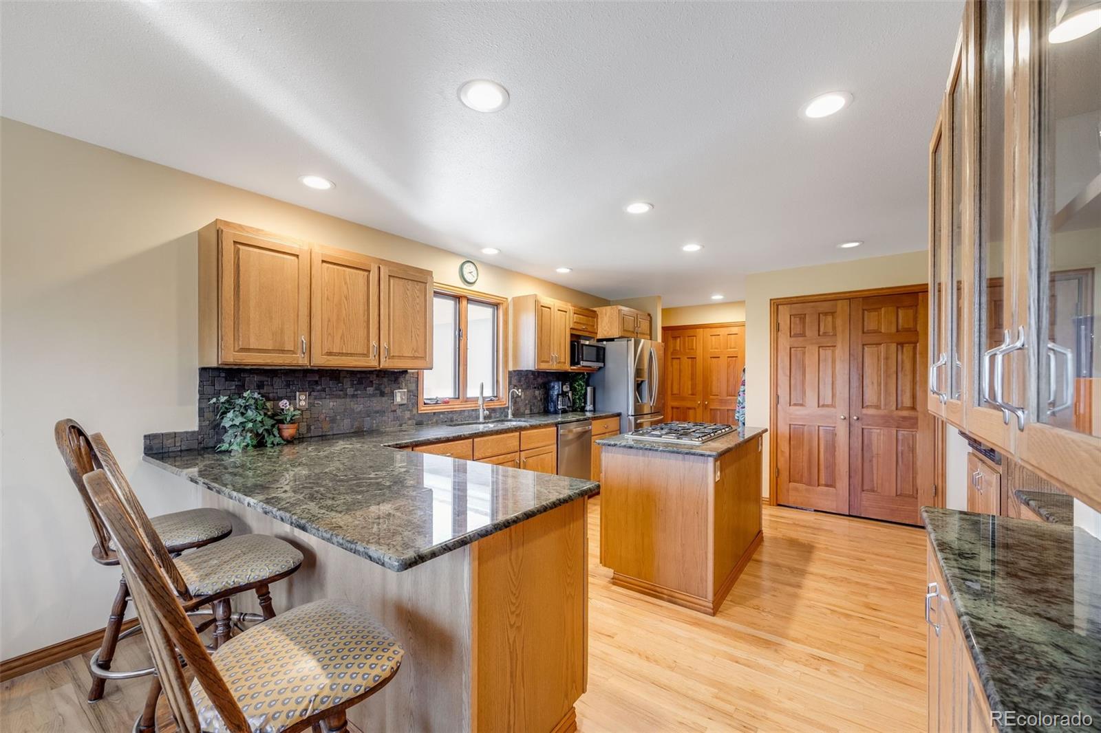 MLS Image #12 for 6271 s olathe street,centennial, Colorado