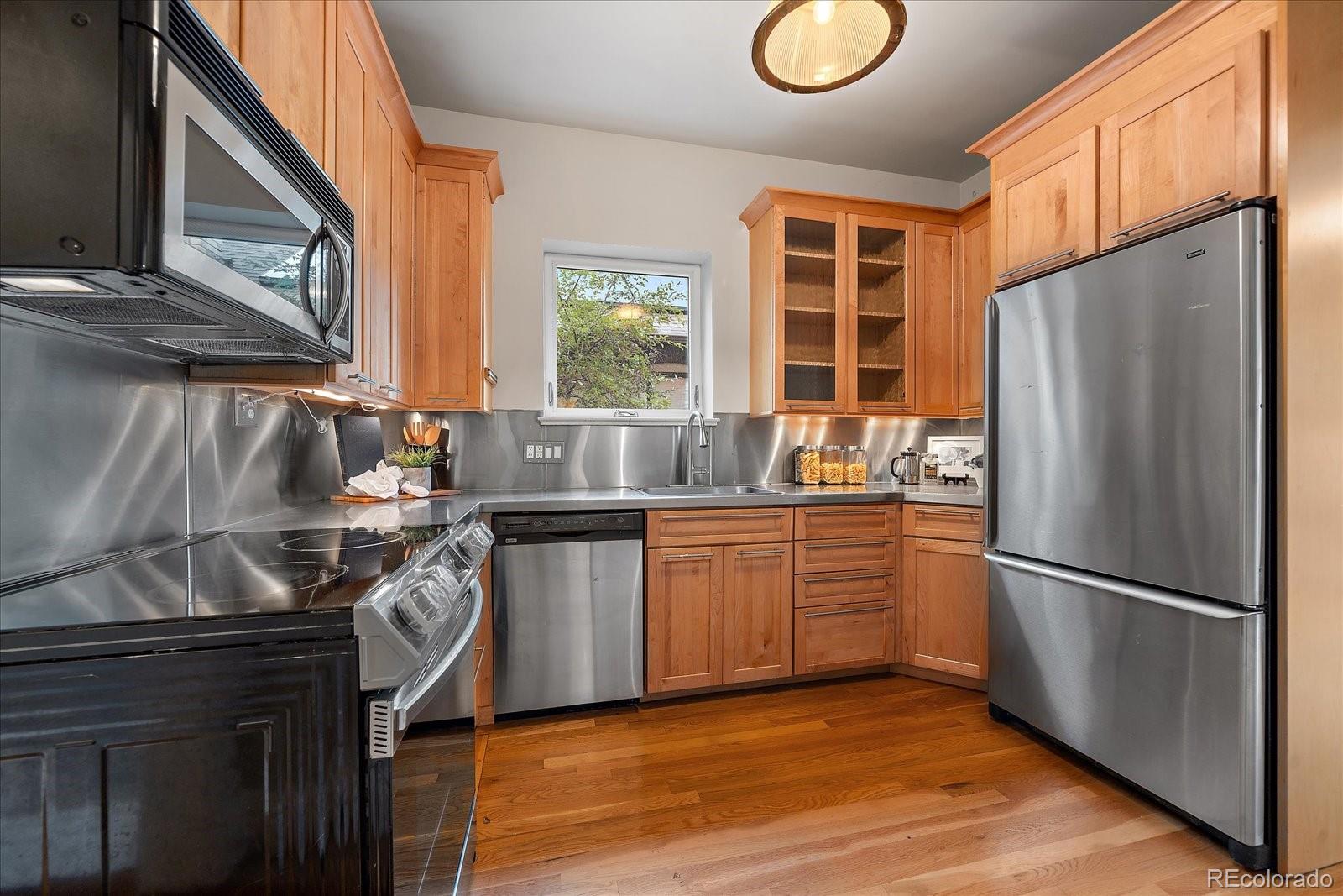 MLS Image #11 for 372 s corona street,denver, Colorado