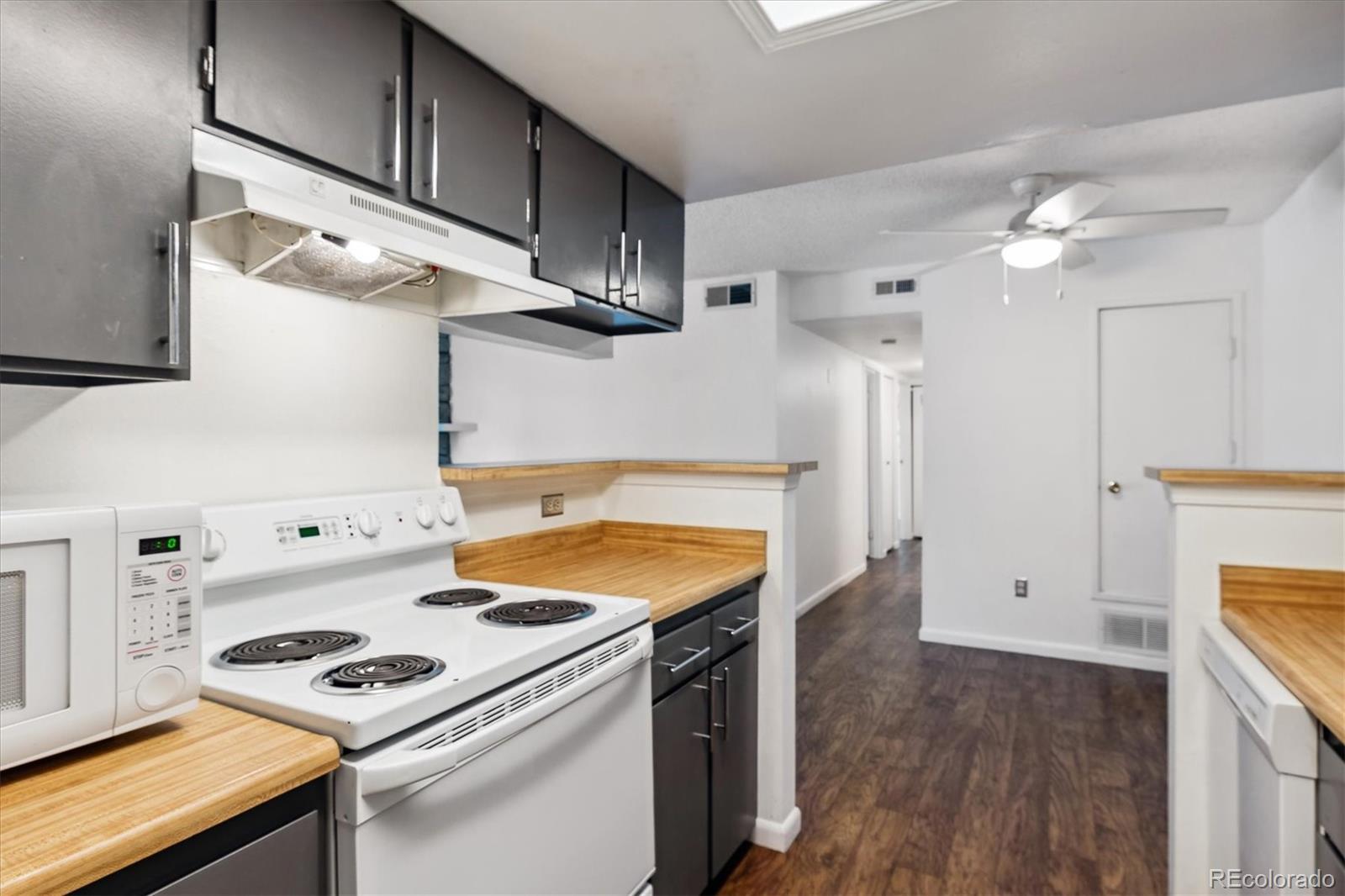 MLS Image #10 for 4400 s quebec street,denver, Colorado