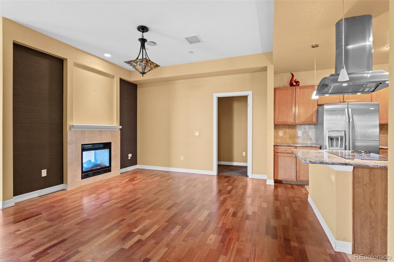 MLS Image #18 for 2200 s university boulevard,denver, Colorado