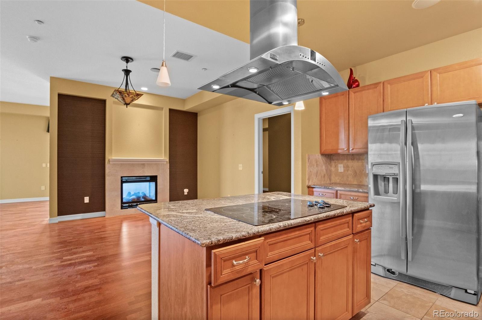 MLS Image #19 for 2200 s university boulevard,denver, Colorado