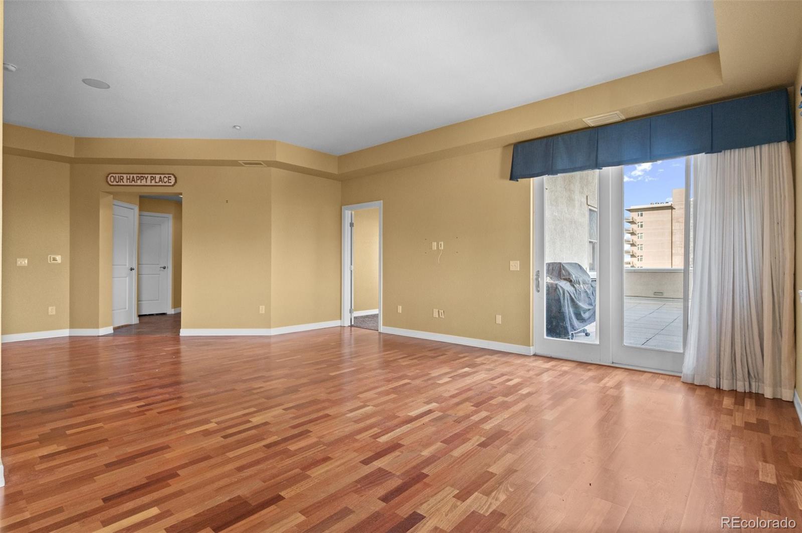 MLS Image #29 for 2200 s university boulevard,denver, Colorado