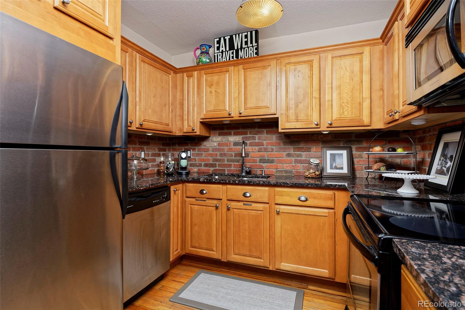 MLS Image #9 for 1374  milwaukee street,denver, Colorado