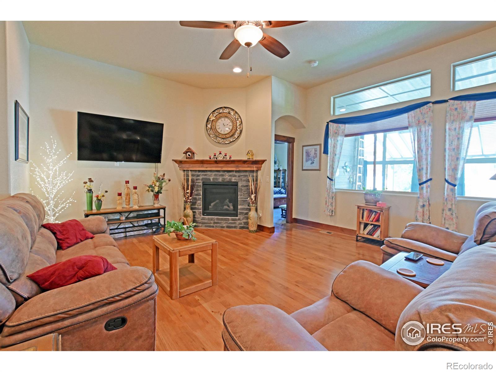 MLS Image #3 for 5648  clarence drive,windsor, Colorado