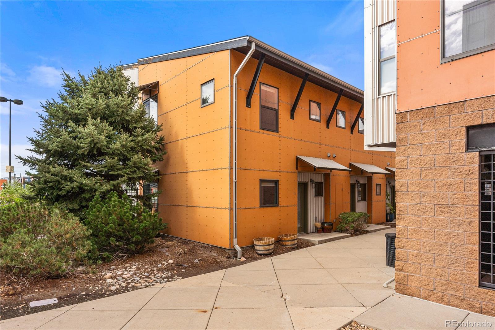 MLS Image #10 for 3179  blake street,denver, Colorado