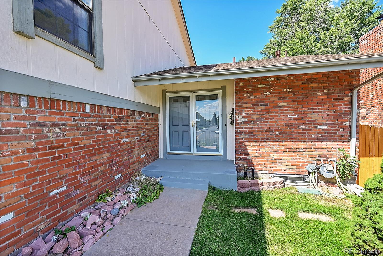 MLS Image #3 for 12592 e bates circle,aurora, Colorado