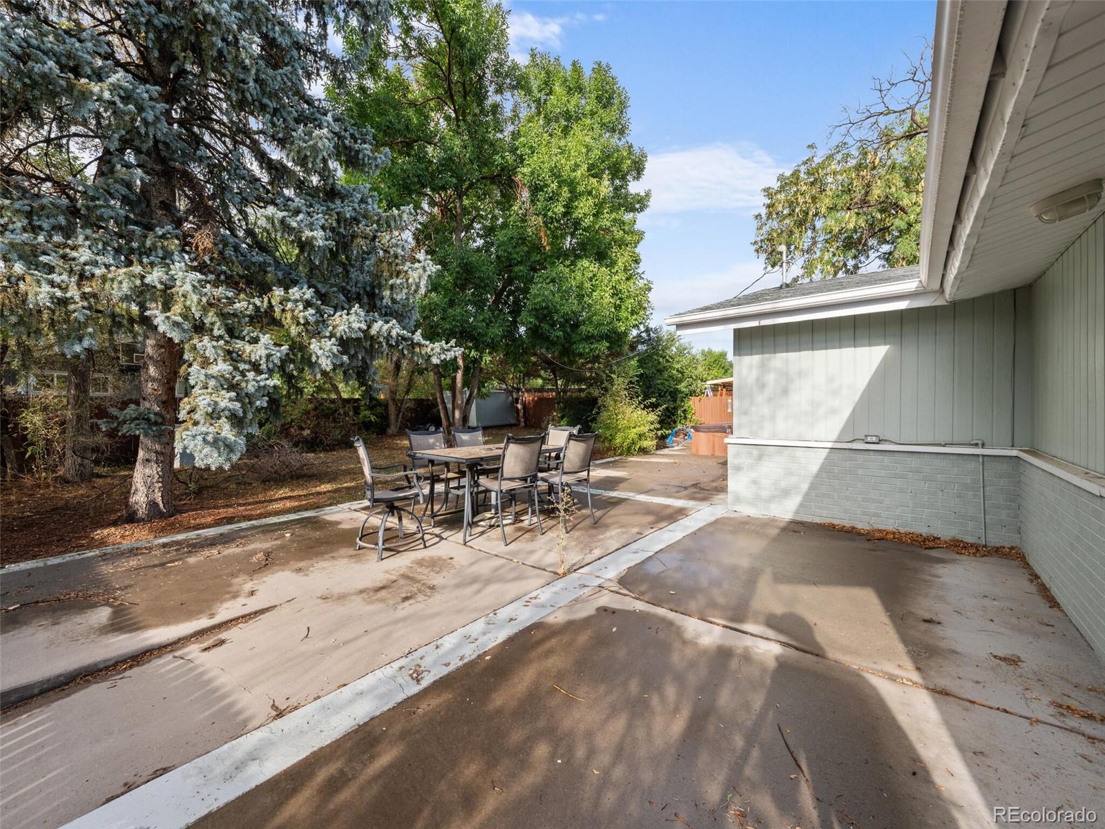 MLS Image #19 for 5601 e yale avenue,denver, Colorado