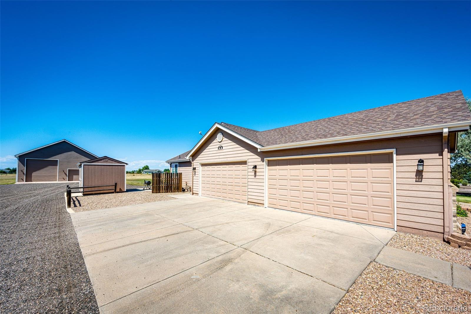 MLS Image #37 for 859  shoshone street,strasburg, Colorado