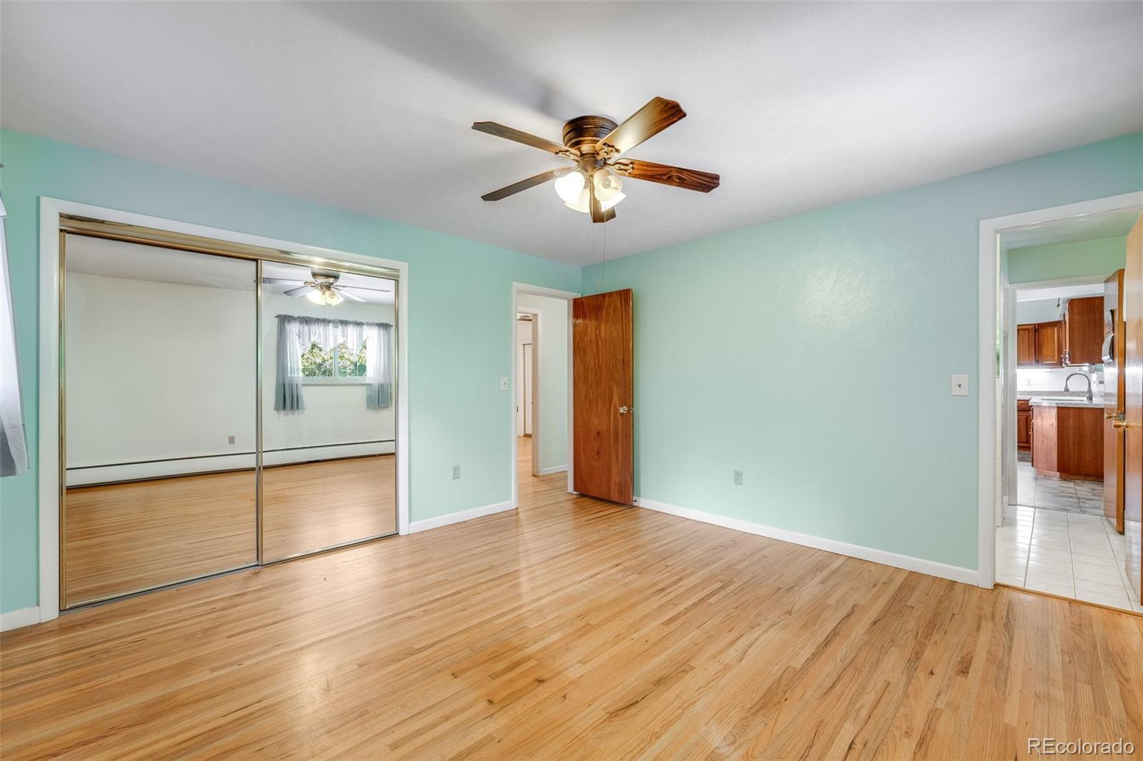 MLS Image #13 for 2685 s zurich court,denver, Colorado